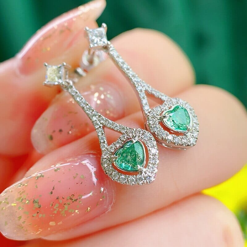 Heart-shaped Green Emerald Love EarringsEarrings