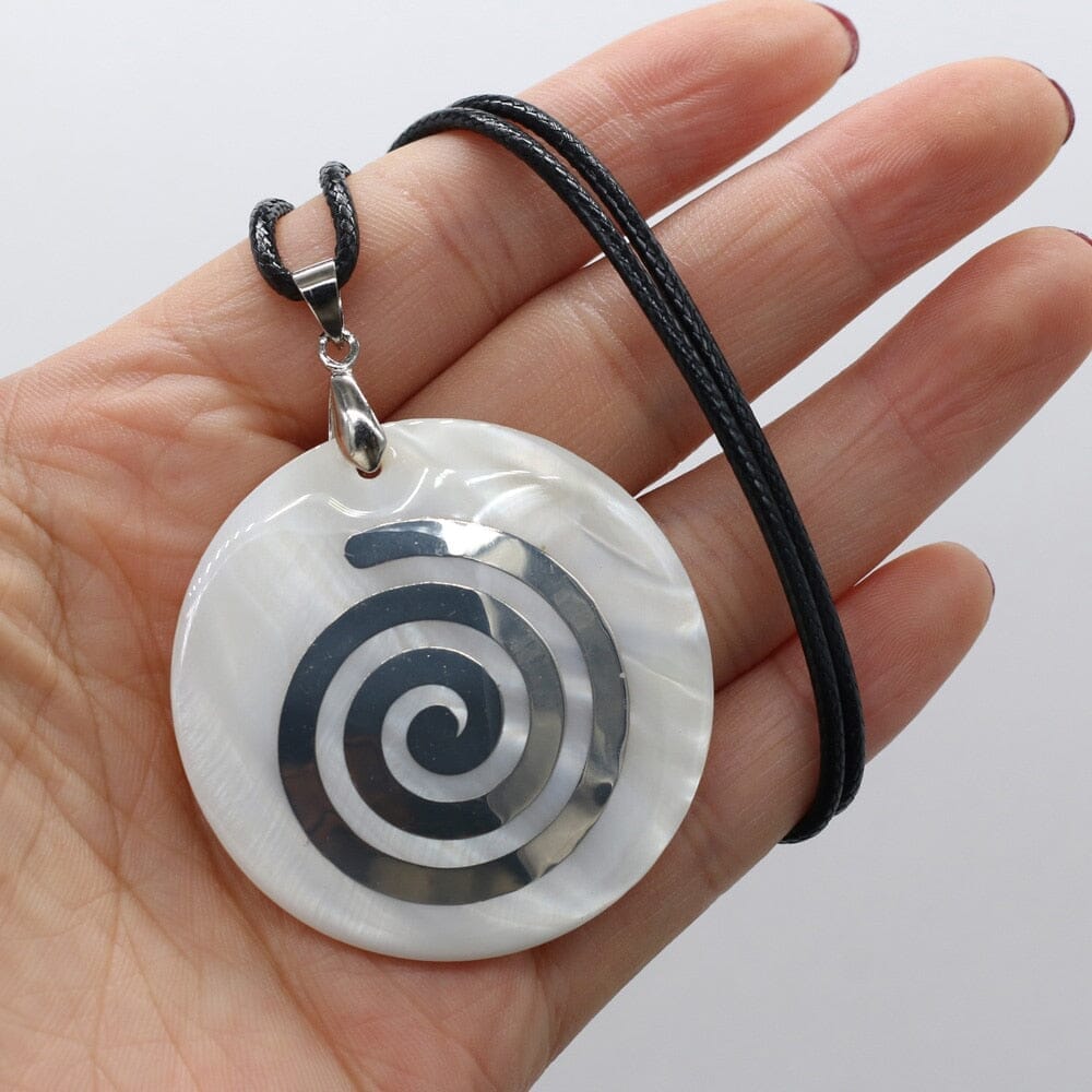Natural Round Mother of Pearl Shell Pendant Tree of Life NecklaceNecklace355cm