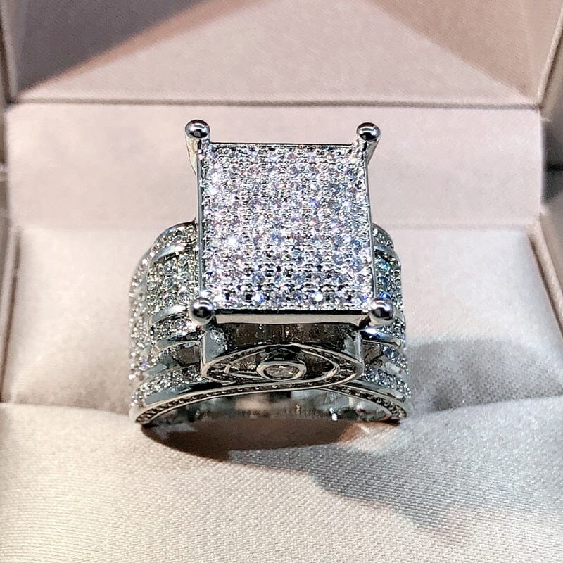 Elegant Diamond RingRing