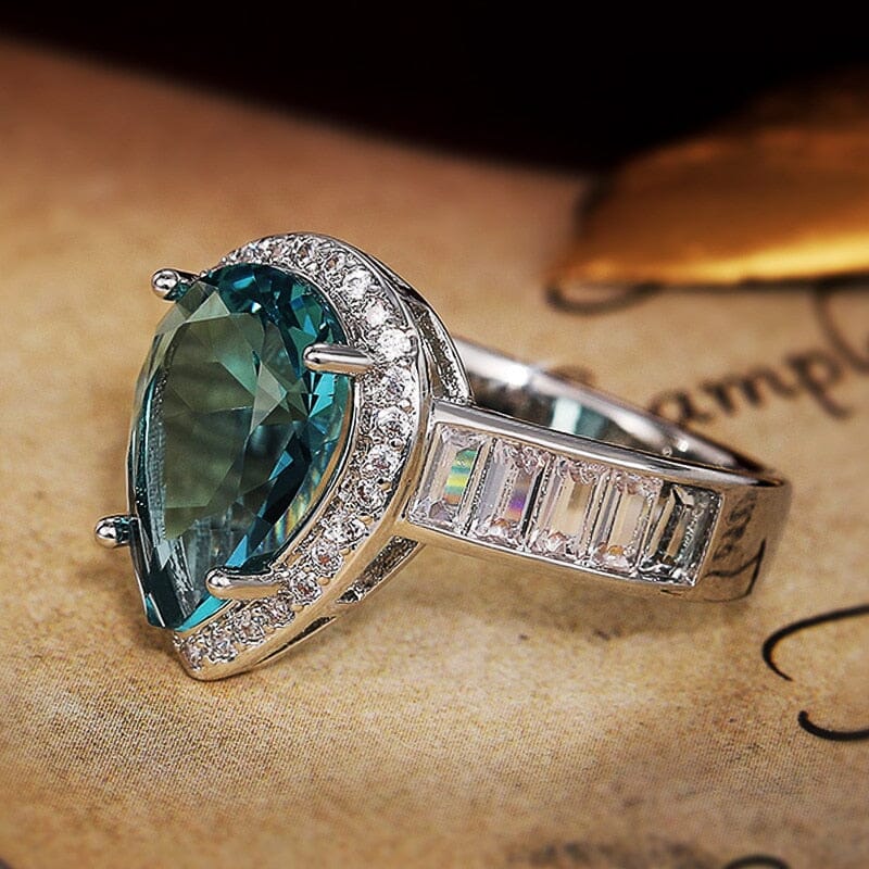 Trendy Dazzling Water Drop Aquamarine Ring