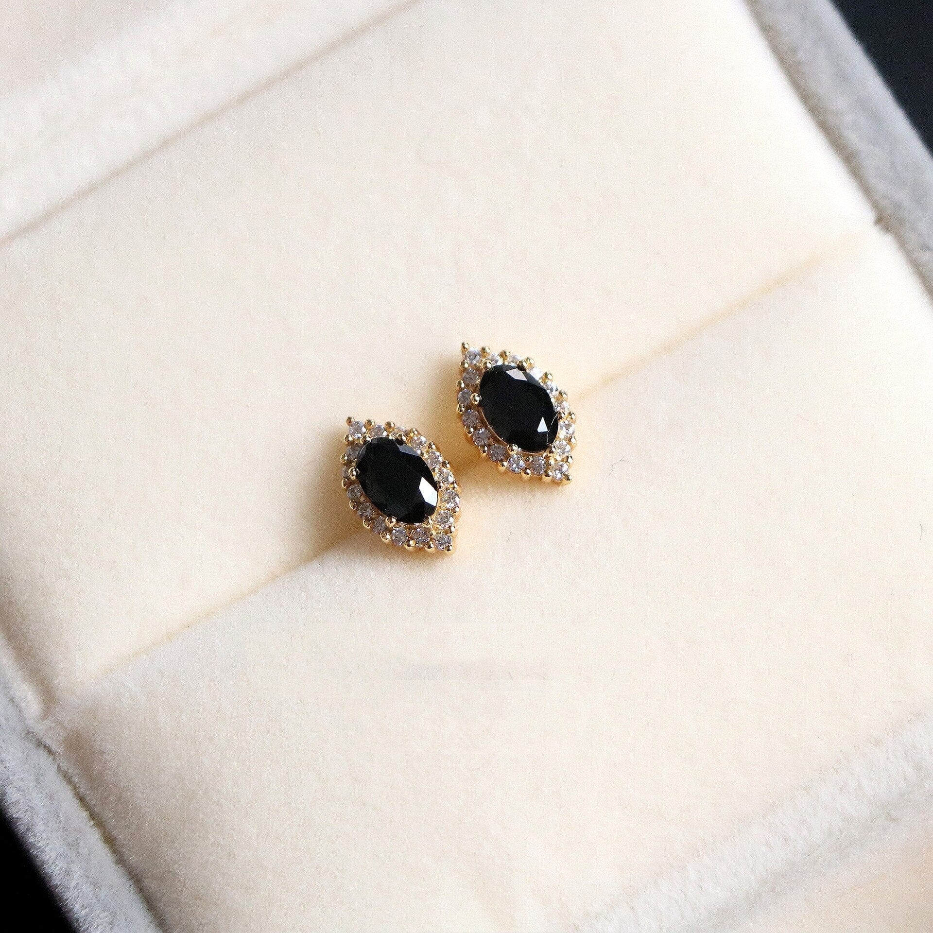 Black French Agate Stud Earrings - 925 Sterling SilverEarringssilver
