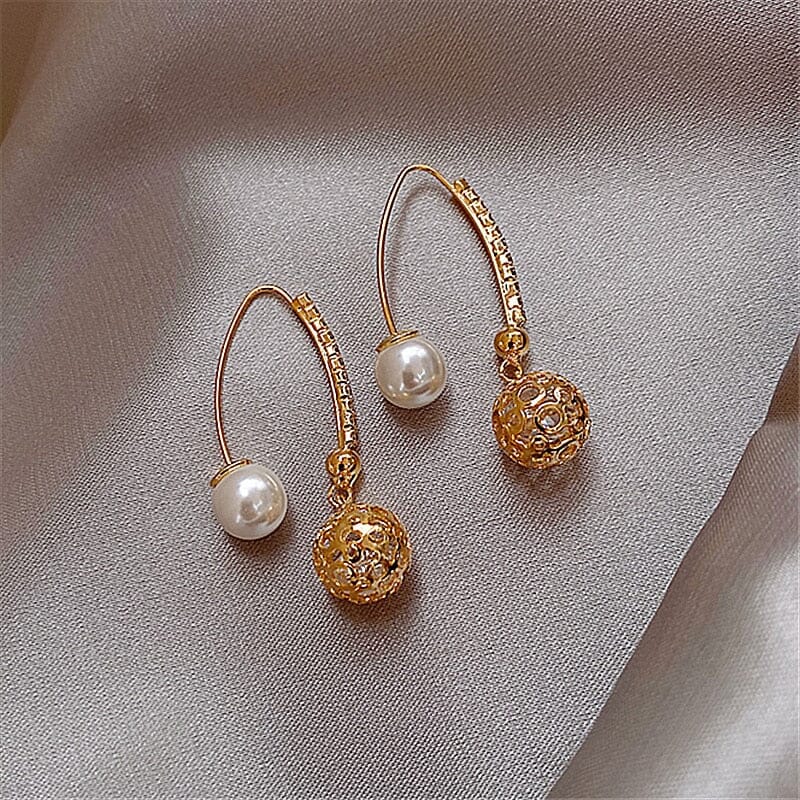 South Korea New Hollow-out Ball Drop EarringsEarrings