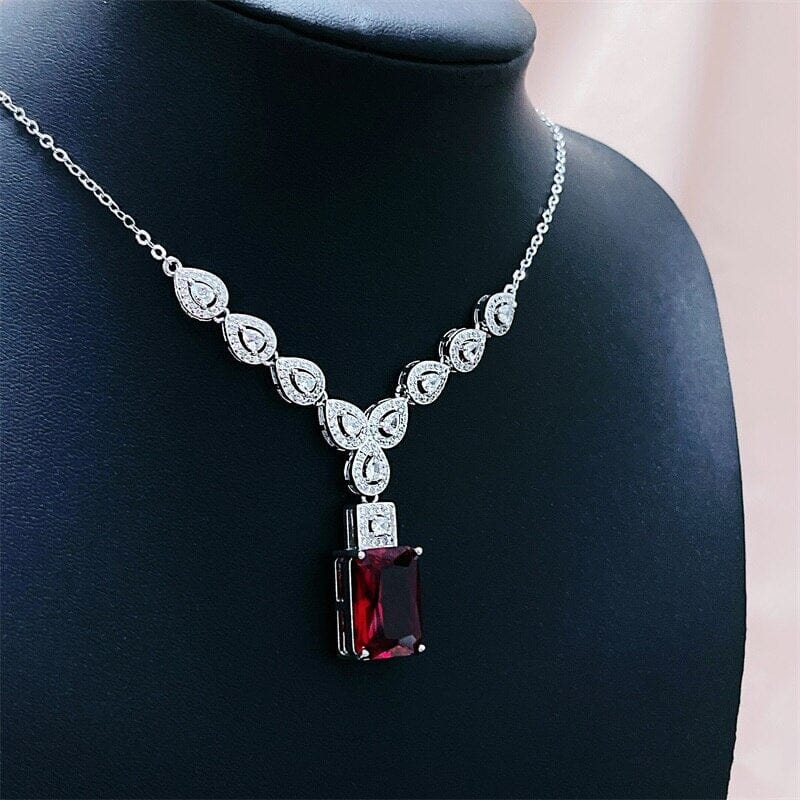 Dazzling Beauty Ruby Gemstone Pendant Necklace