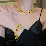 Medieval Rhinestone Flower Heart Jewelry SetNecklace
