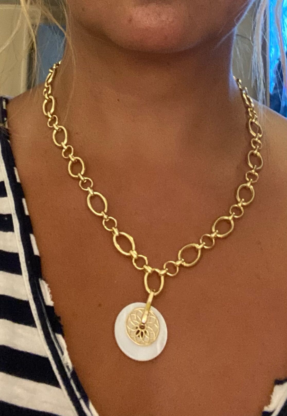 Unique Design Round Shell Lotus Pendant NecklaceNecklace