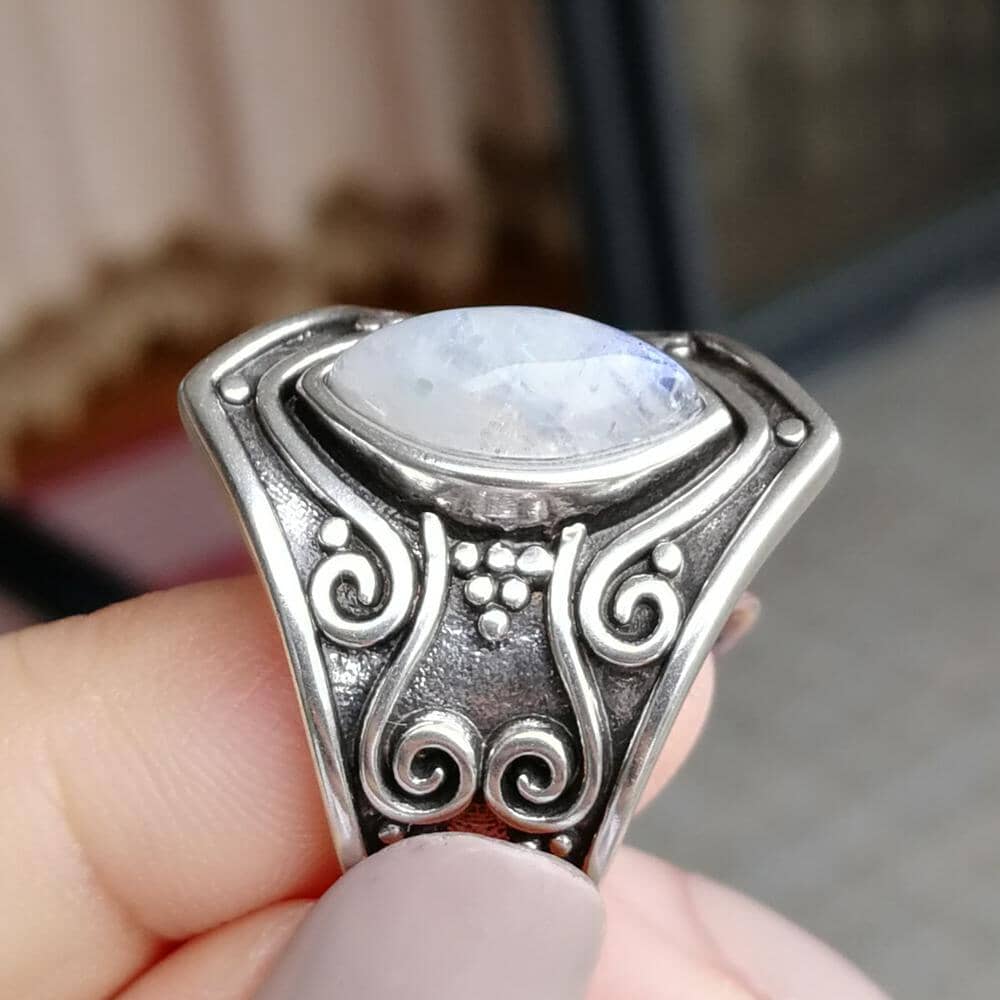 Vintage Silver Real Moonstone RingRing